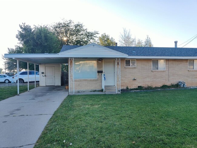 Building Photo - 784-794 S 450 W