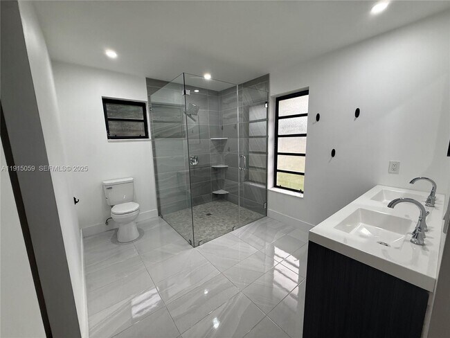 Building Photo - 14381 SW 19 Terrace