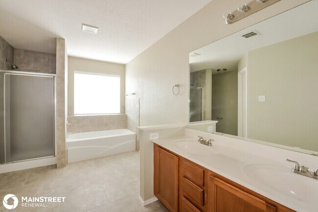 Building Photo - 6430 Royal Ridge, San Antonio, TX 78239