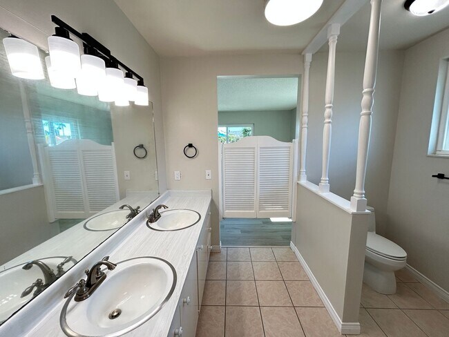 Building Photo - 18172 St Moritz Cir
