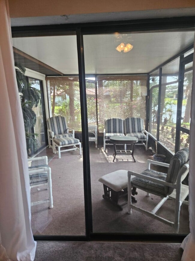 Building Photo - 2 BEDROOM 2 BATH HOME IN  PELICAN BAY GATED COMMUNITY