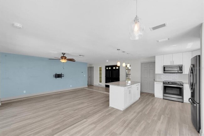 Building Photo - 1040 Britton St