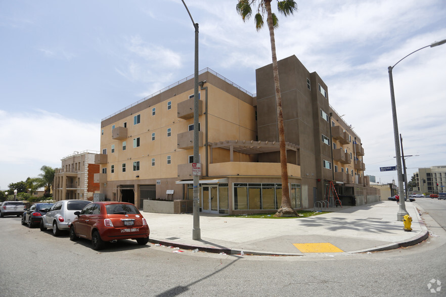 Primary Photo - Westlake Park Square Apartments (2000 W 3r...