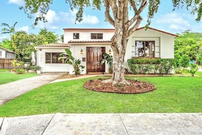 Primary Photo - 991 NE 82nd St