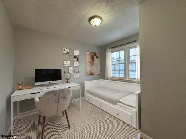 Building Photo - 9 Westervelt Pl
