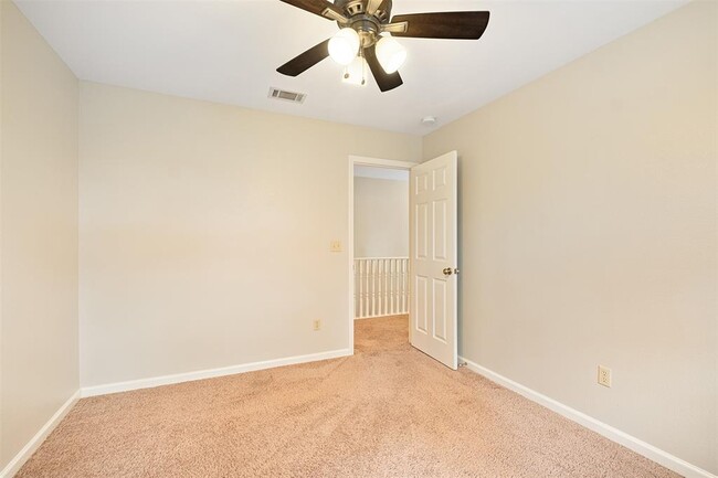 Building Photo - 1005 Canyon Edge Dr