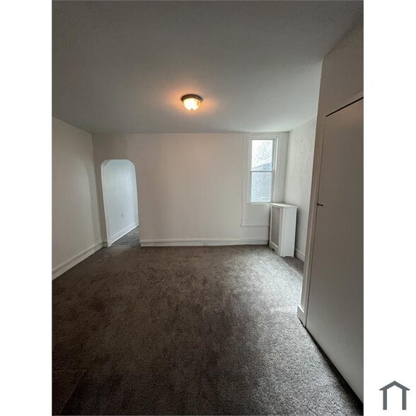 Primary Photo - 3232 N Etting St