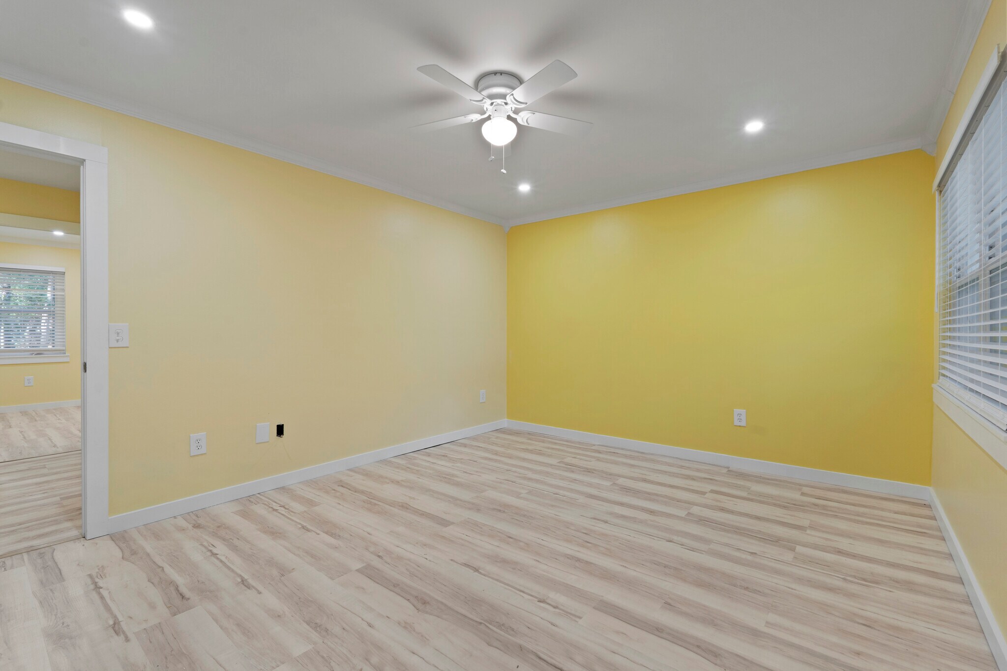 Building Photo - 400 William Hilton Pky