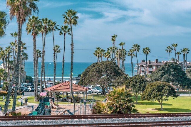 Building Photo - 1611 S Tremont St