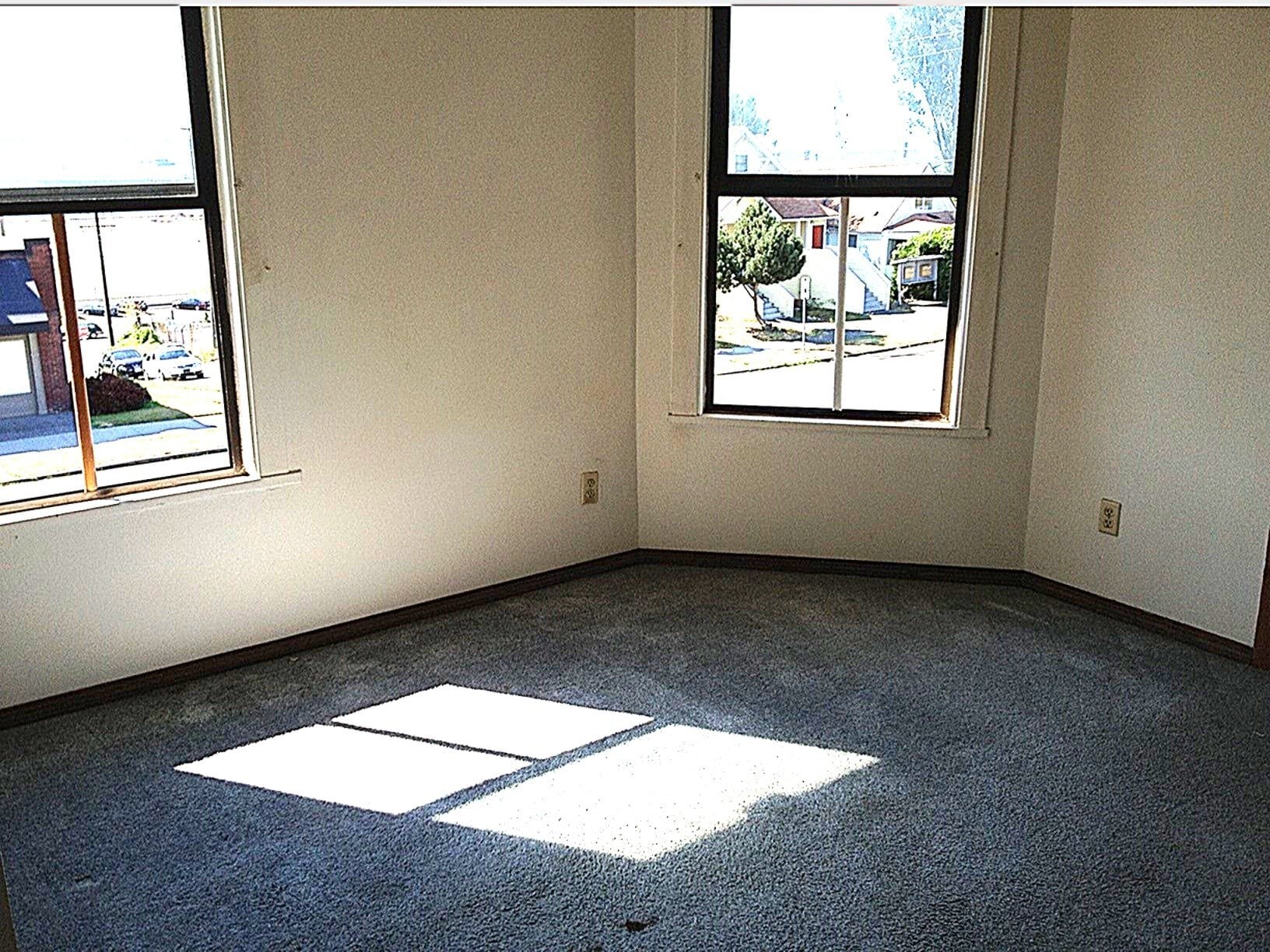 Building Photo - 2601 Grand Ave