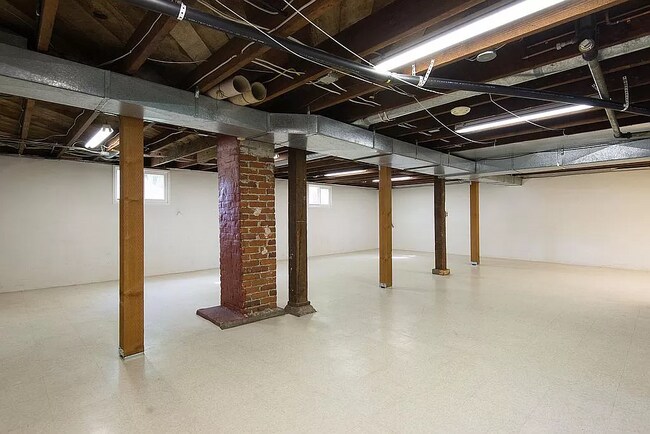 Open Basement - 5426 N Oberlin St