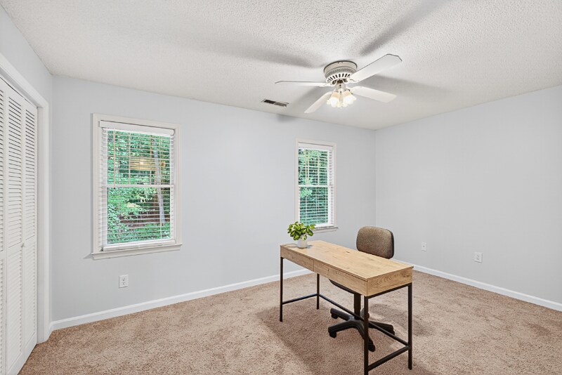 Building Photo - 4617 Fawnbrook Cir