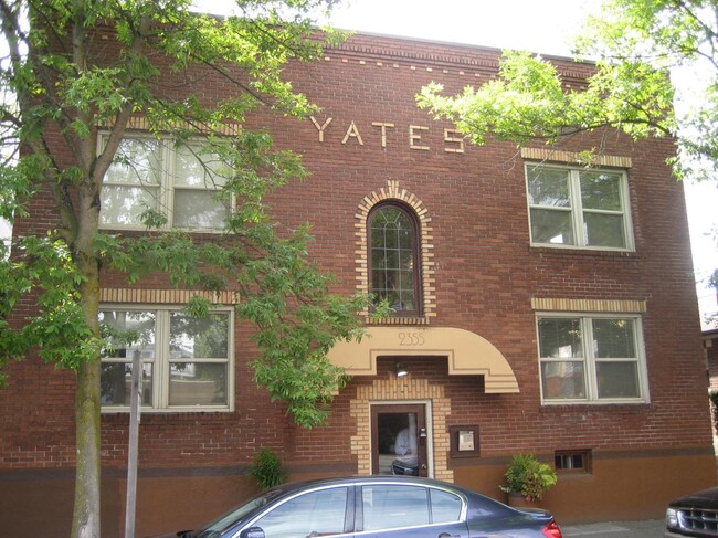 Building Photo - Yates Apartments