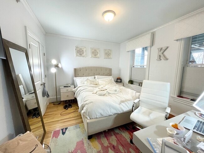 Building Photo - 27-29-29 Telegraph St