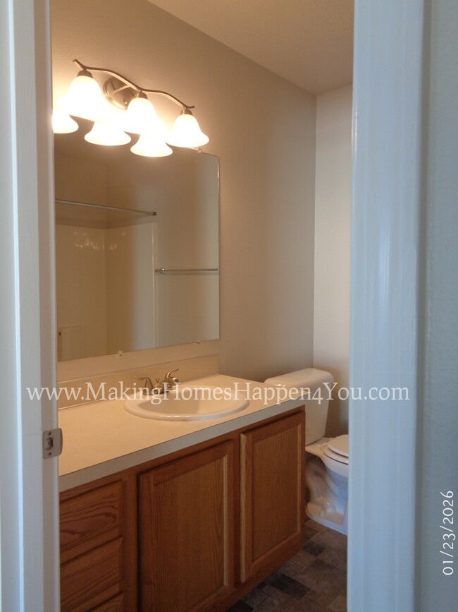 Building Photo - 7475 Parkplace Dr NE