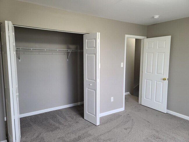 Building Photo - 3 Bedroom Townhome for Rent in Waynesboro