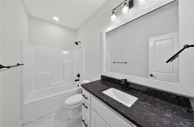 Building Photo - 2040 Myrrh Pl