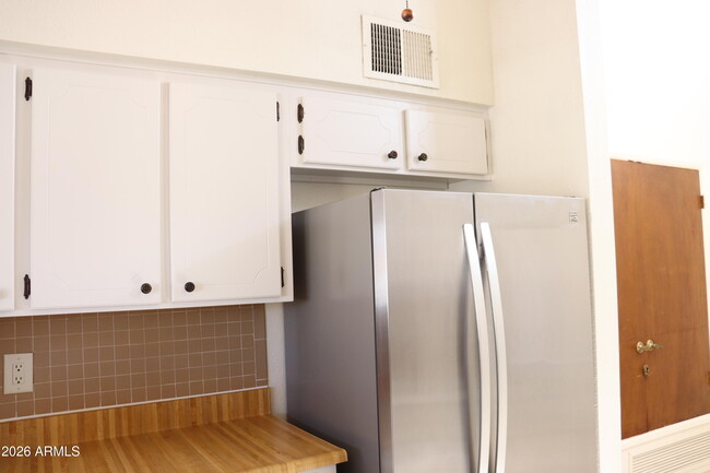 Building Photo - 1113 Plaza Azul