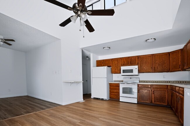 Building Photo - 4303 9th St Rd