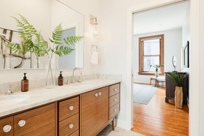 Building Photo - 1201 Jackson St