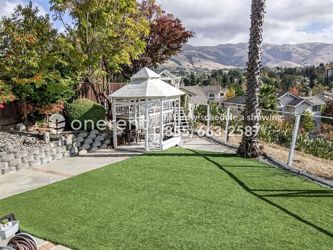 Building Photo - 2030 Laurel Canyon Ct
