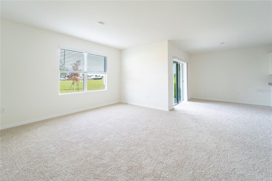 Building Photo - 1811 Silverbell Loop