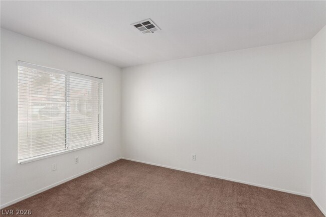 Building Photo - 2412 Shady Vista Dr