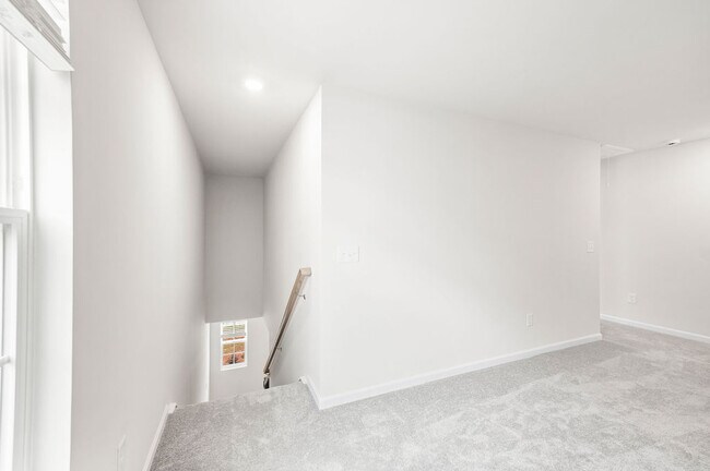 Building Photo - 115 Broadtree Cir
