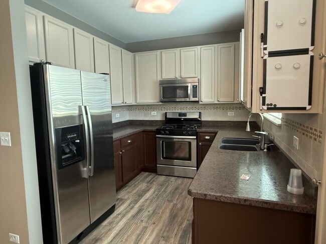 Building Photo - 2340 Hudson Cir
