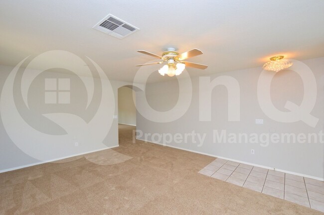 Building Photo - 287 E Sheffield Ct