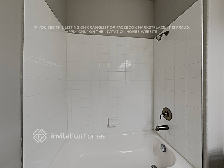 Building Photo - 13928 Snowy Plover Ln