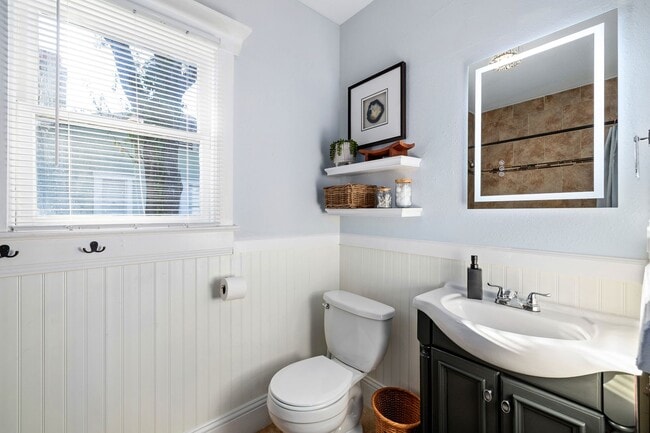 Building Photo - Live Wilder: Historic Charm Steps from Tampa’s Trendiest Restaurants