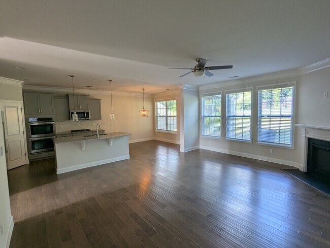 Building Photo - 205 Granito Dr