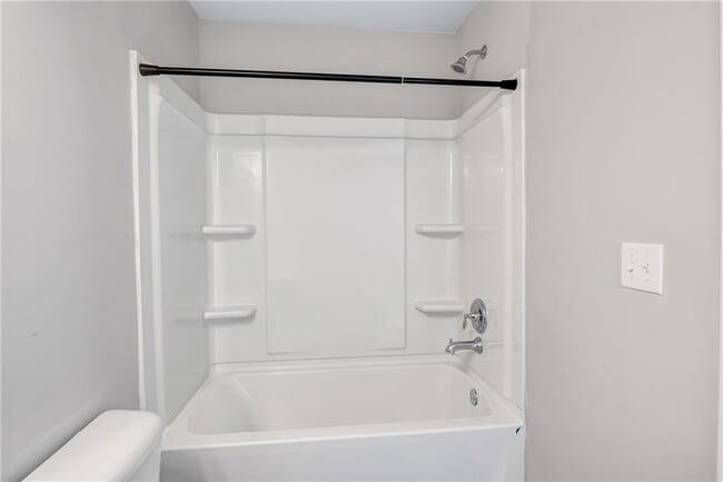 Building Photo - 585 McWilliams Rd SE