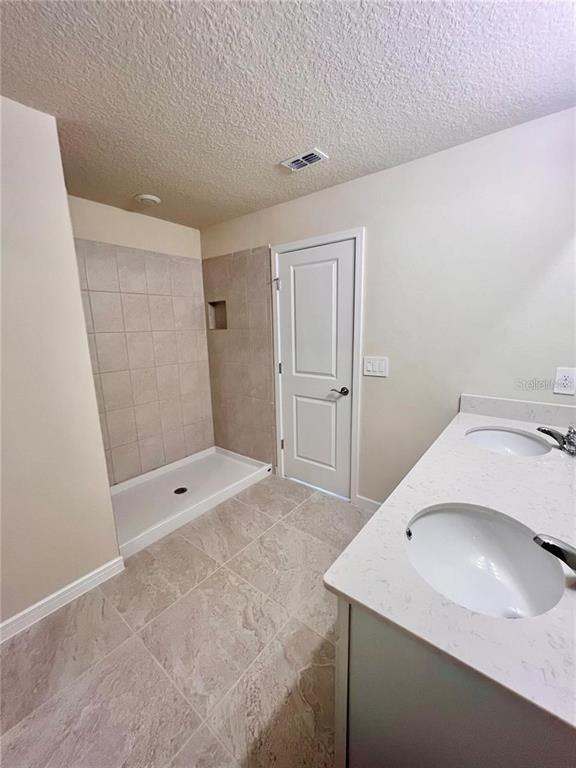 Building Photo - 1297 Regal King Dr