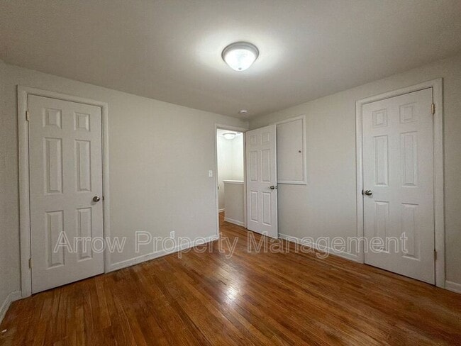 Building Photo - 5443 Benton St