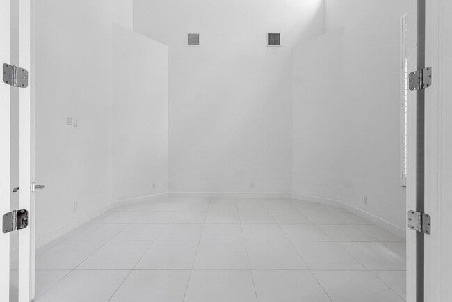 Building Photo - 6990 NW 27th Ave
