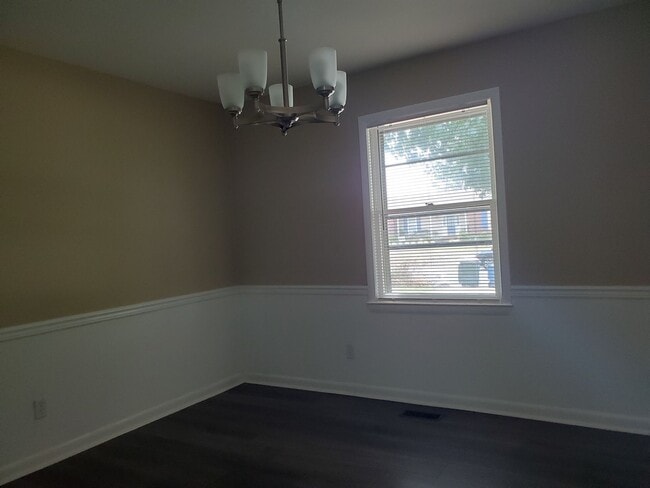 Building Photo - 1960 Windlock Dr