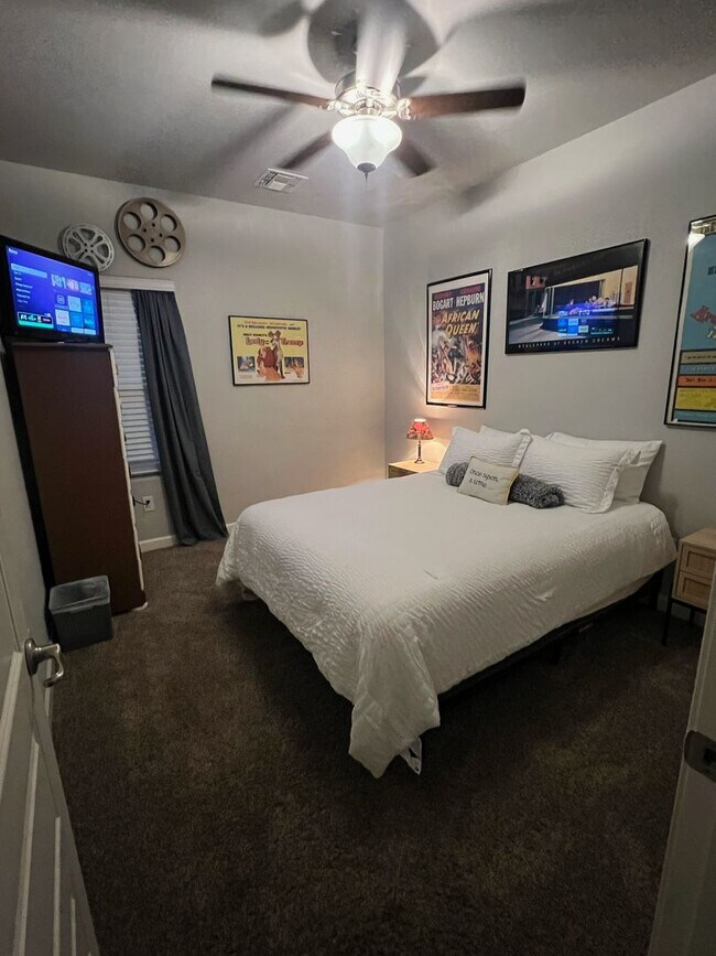 Building Photo - Furnished 4 Bedroom in NW Tucson