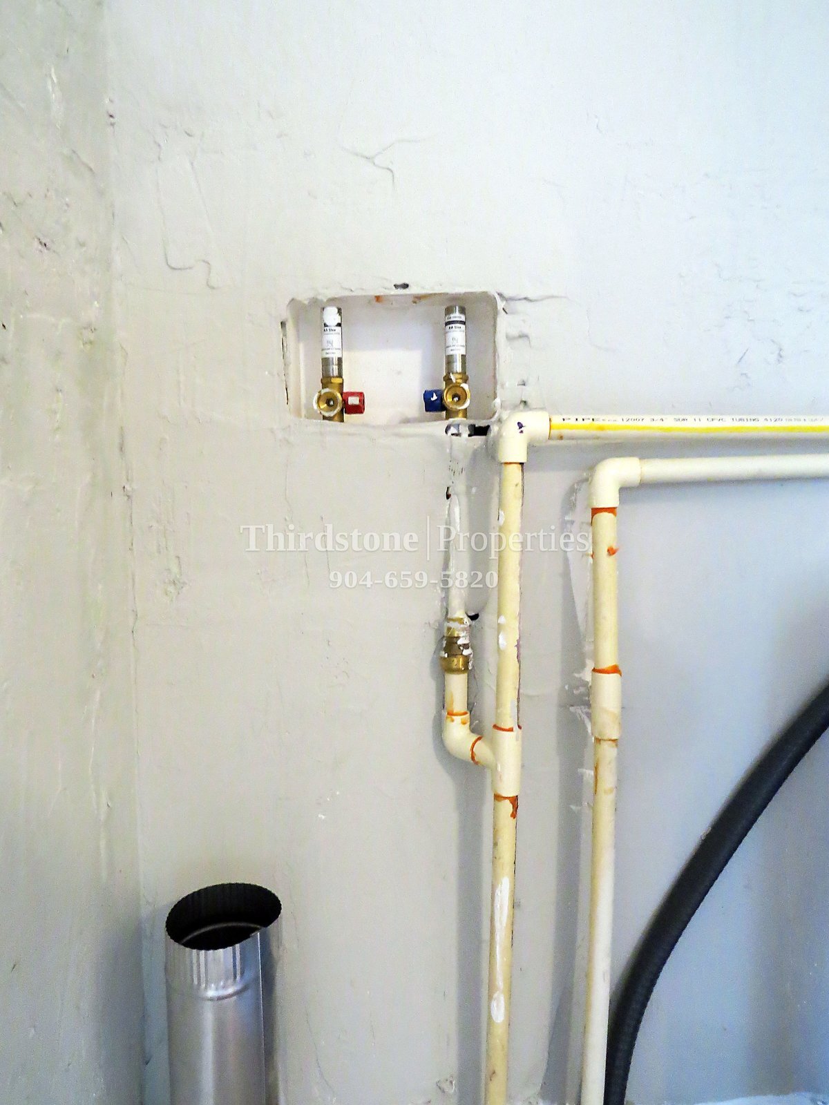 Building Photo - 3326 W 1st St