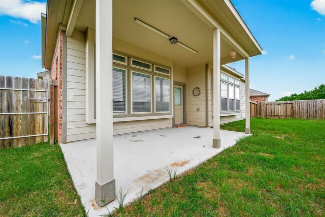 Building Photo - 21343 Cypress Live Oak Dr
