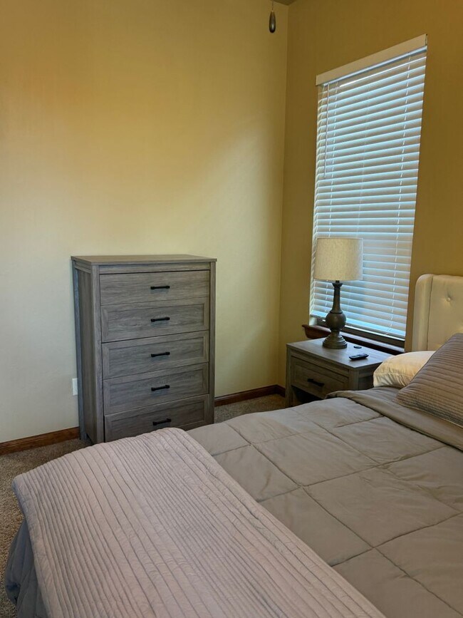 Building Photo - 3408 Enclave Ln
