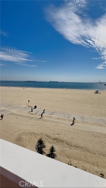 Building Photo - 1174 E Ocean Blvd