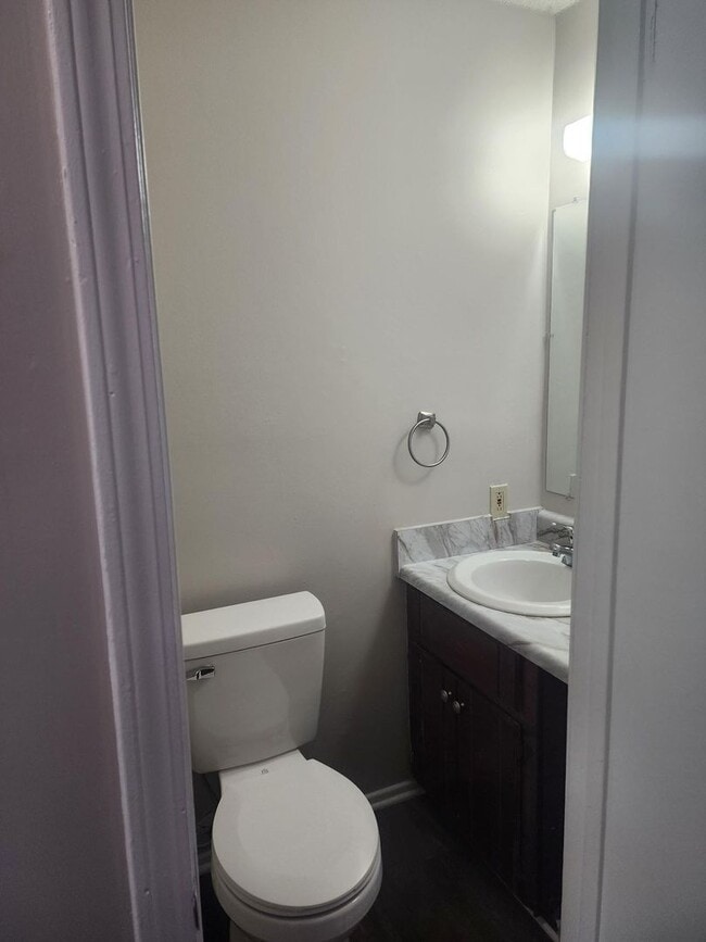 Building Photo - 125 Tabitha Ct