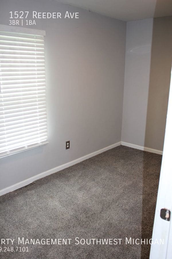 Building Photo - 1527 Reeder Ave