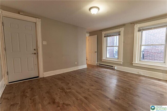 Building Photo - 1015 Hamilton St