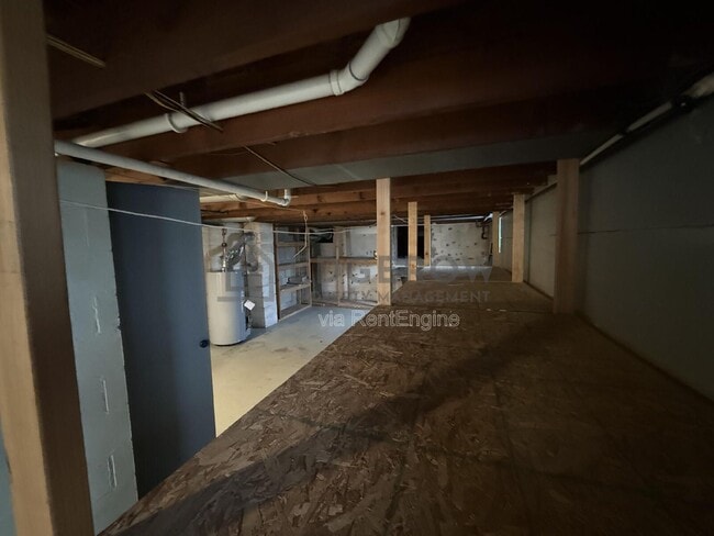 Building Photo - 1585 Wilson Ave SW