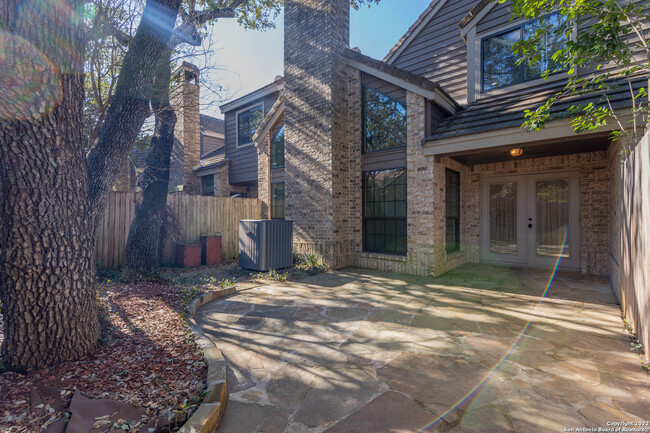 Building Photo - 14110 Vistawood-