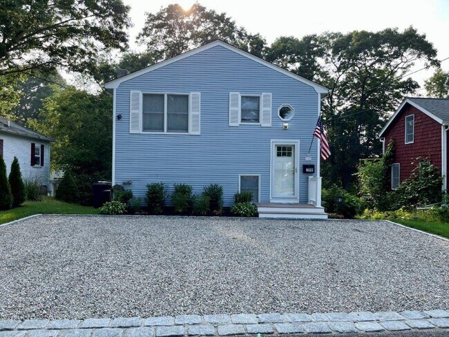 Building Photo - 110 Winsor Ave