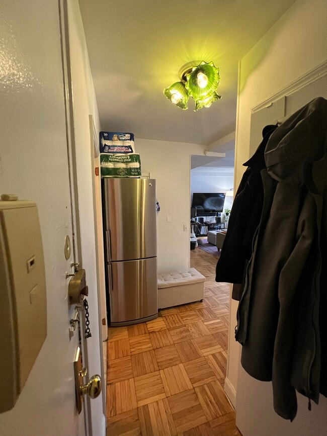 Building Photo - 135 E 54th St